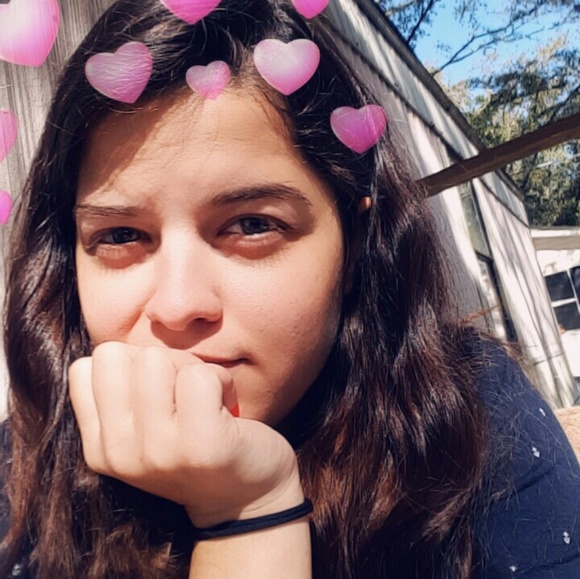 Meet your Posher - Picture 1 of 5